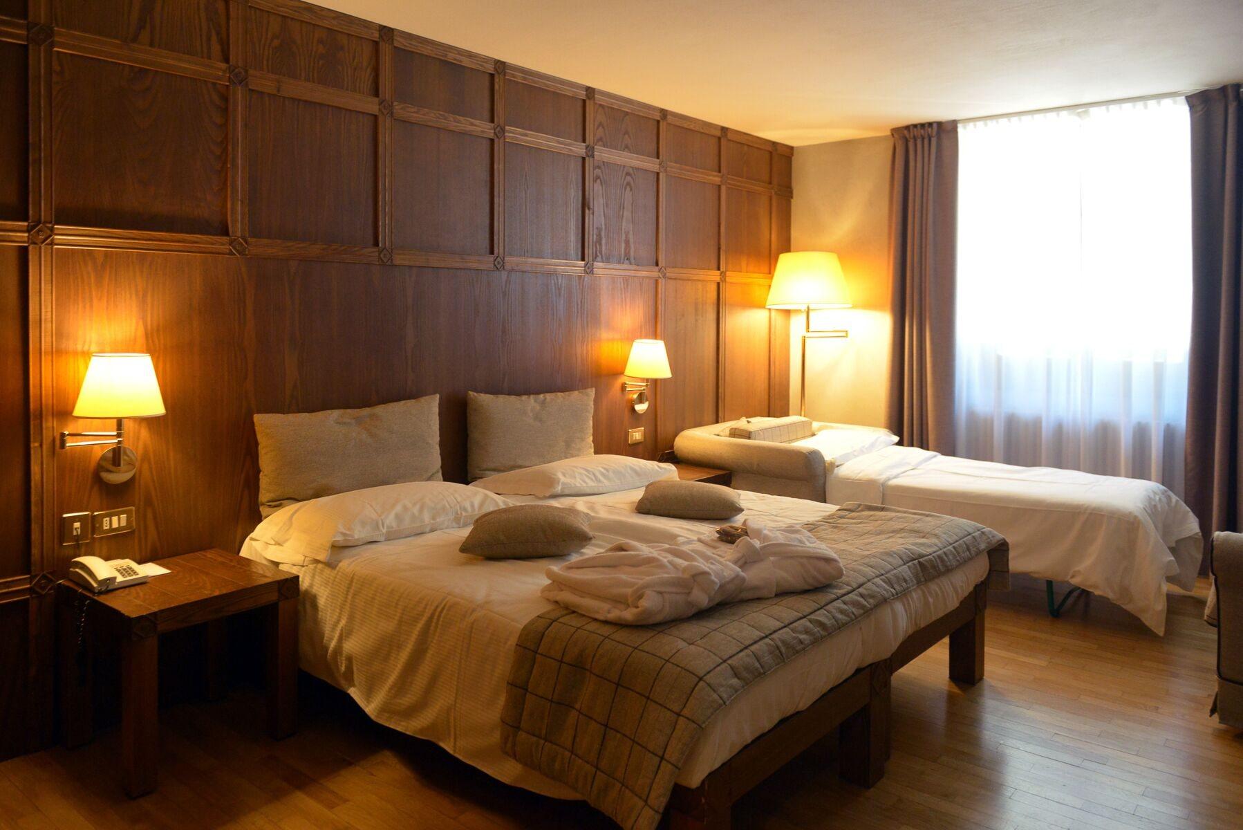 Savoia Palace Hotel Мадонна-ди-Кампильо Экстерьер фото